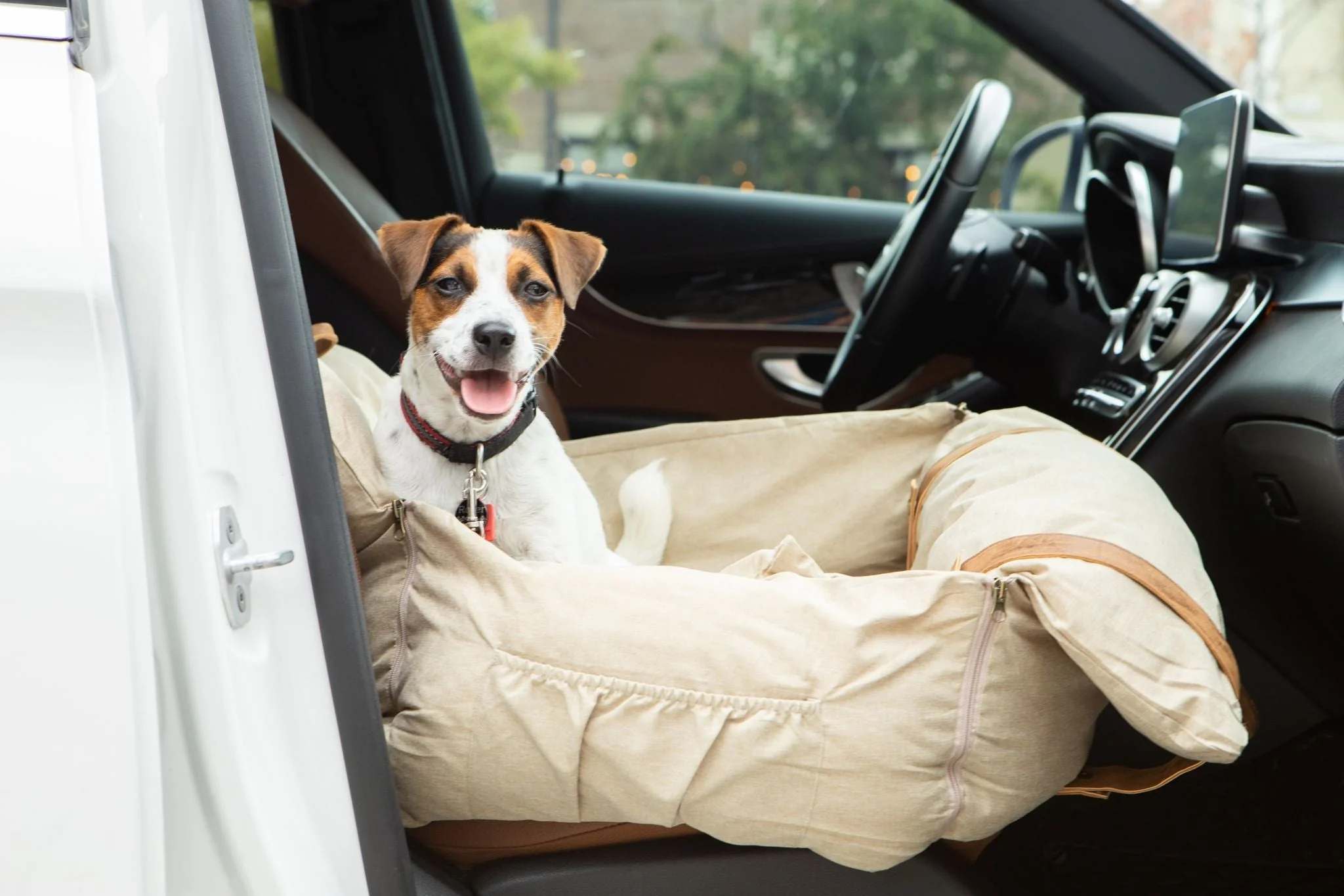Car Bed for Dogs by DogGoods ™ - Image 10