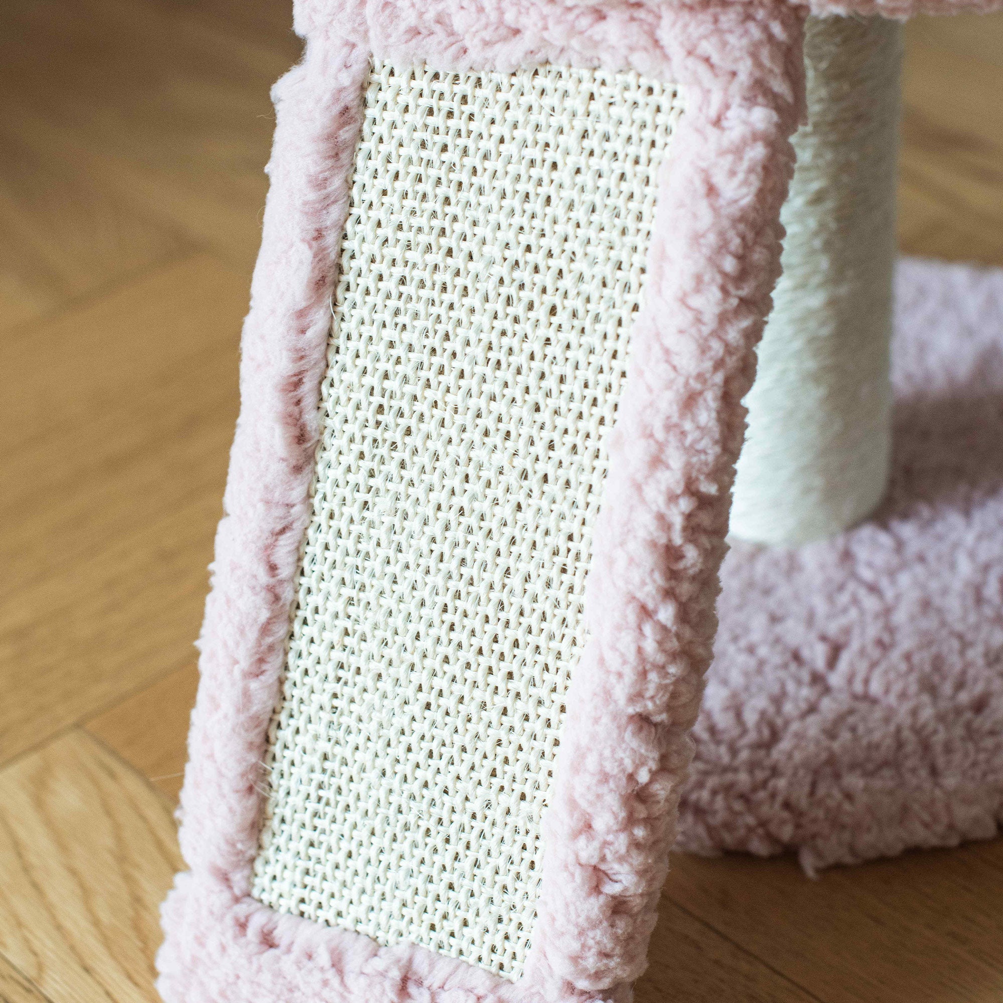 Catry Flamingo Cat Tree with Scratching Ramp - Image 5