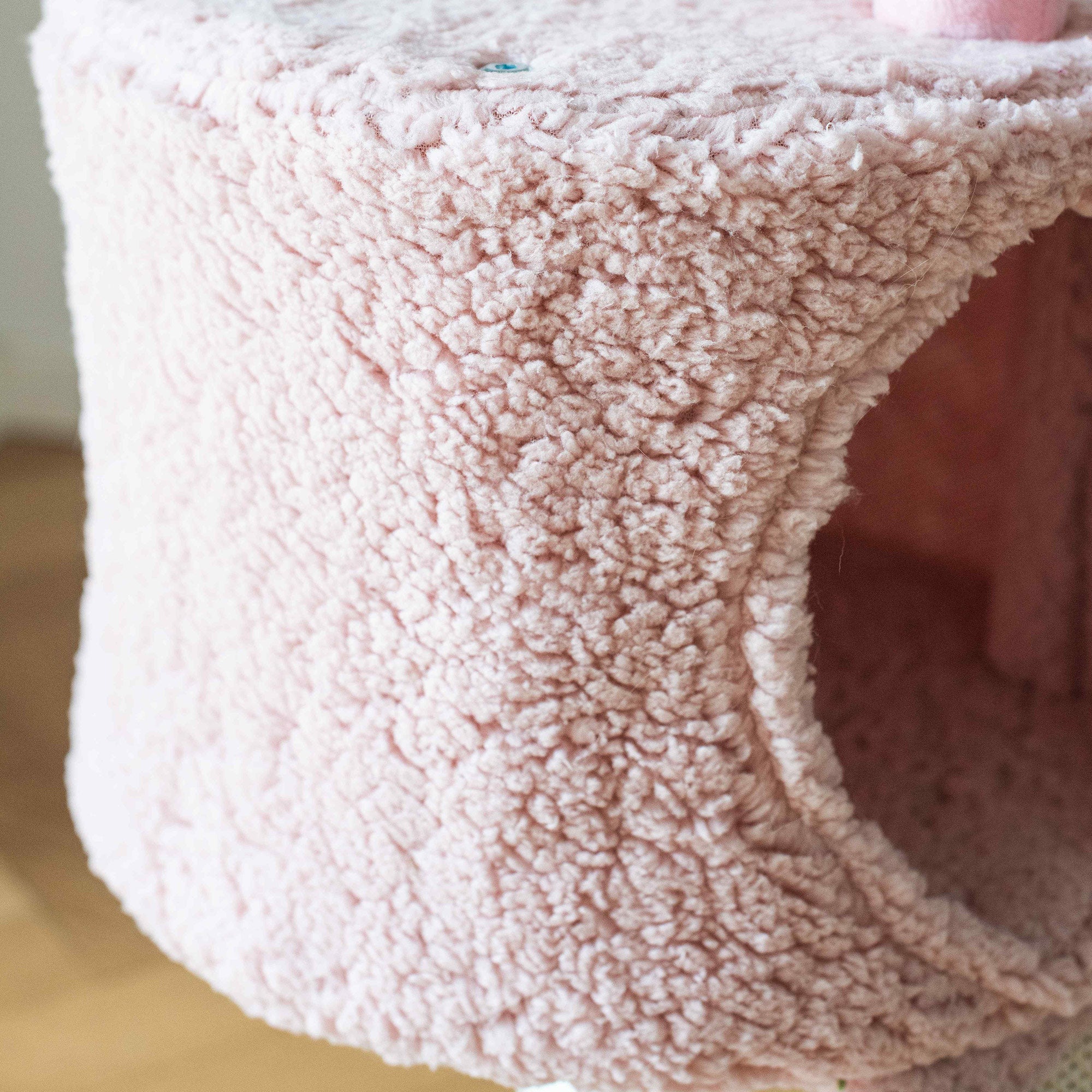 Catry Flamingo Cat Tree with Scratching Ramp - Image 7
