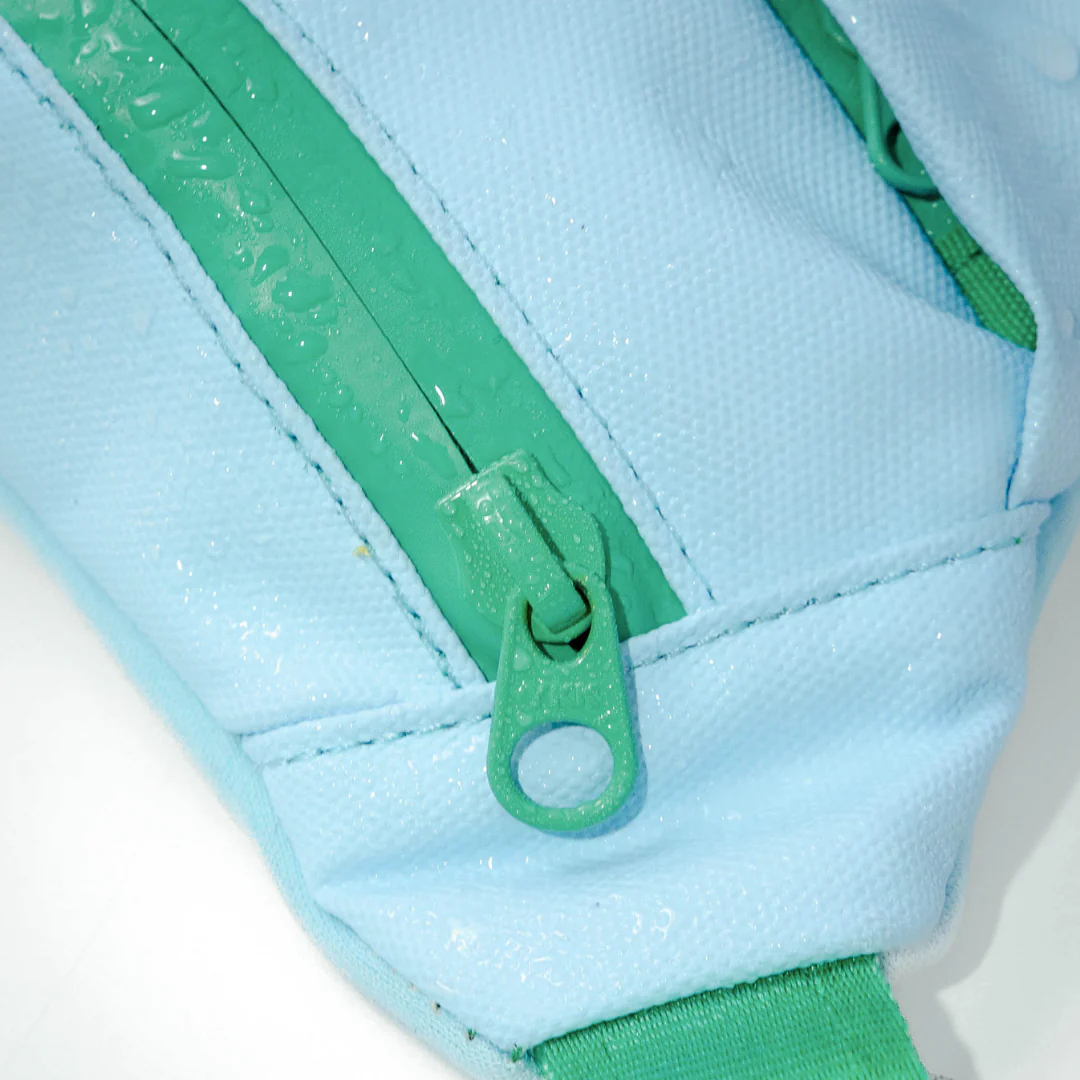 Hands-Free Dog Walking Bag with 3.25ft Leash - Image 10