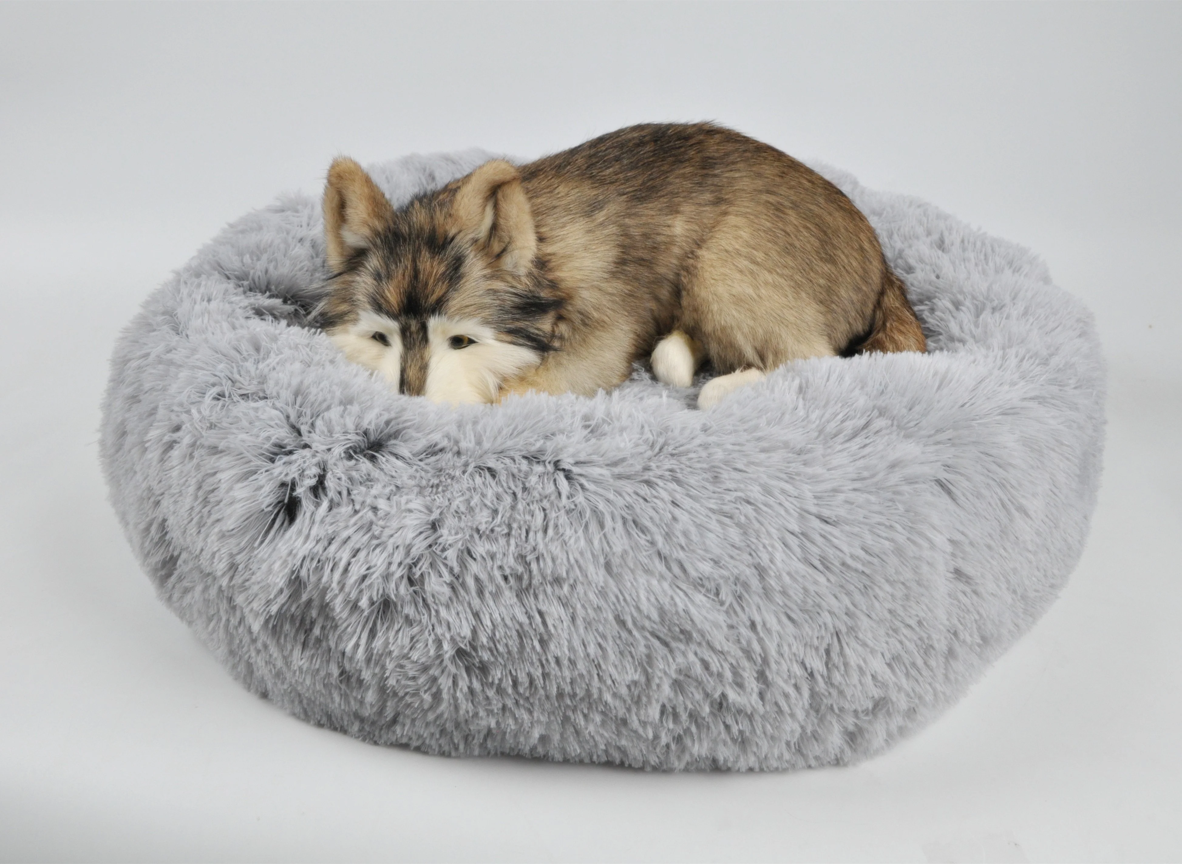 Mr. Peanut's 28" OrthoPlush® Pet Bed - Snowflake White Two Tone - Image 26