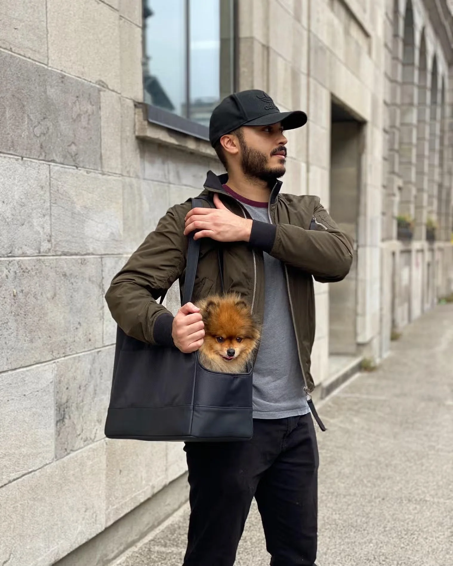 Oskar & Friends Pet Tote Bag – Fashion Meets Function - Image 4