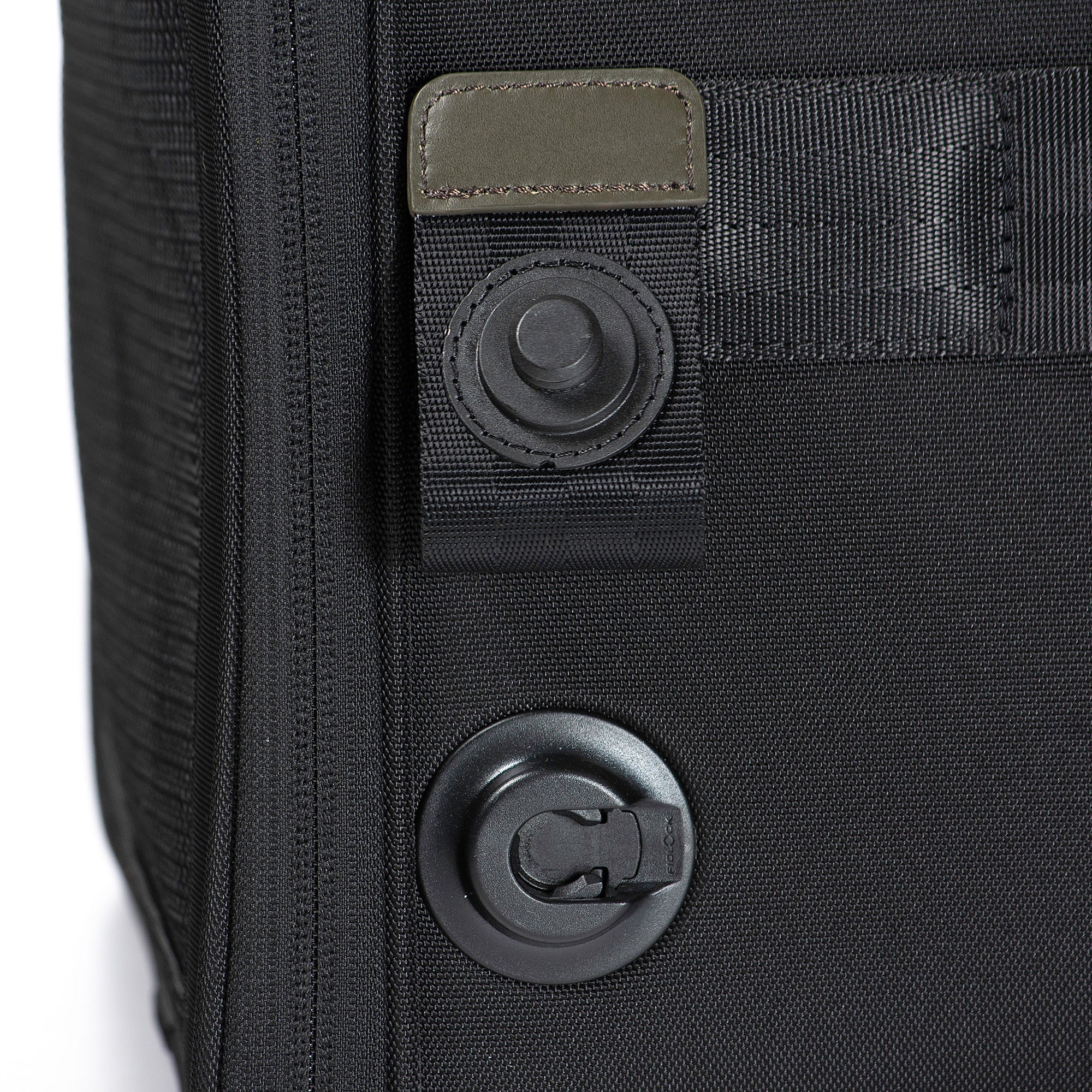 Argo Pawsport To Adventure Pet Carrier - Image 27