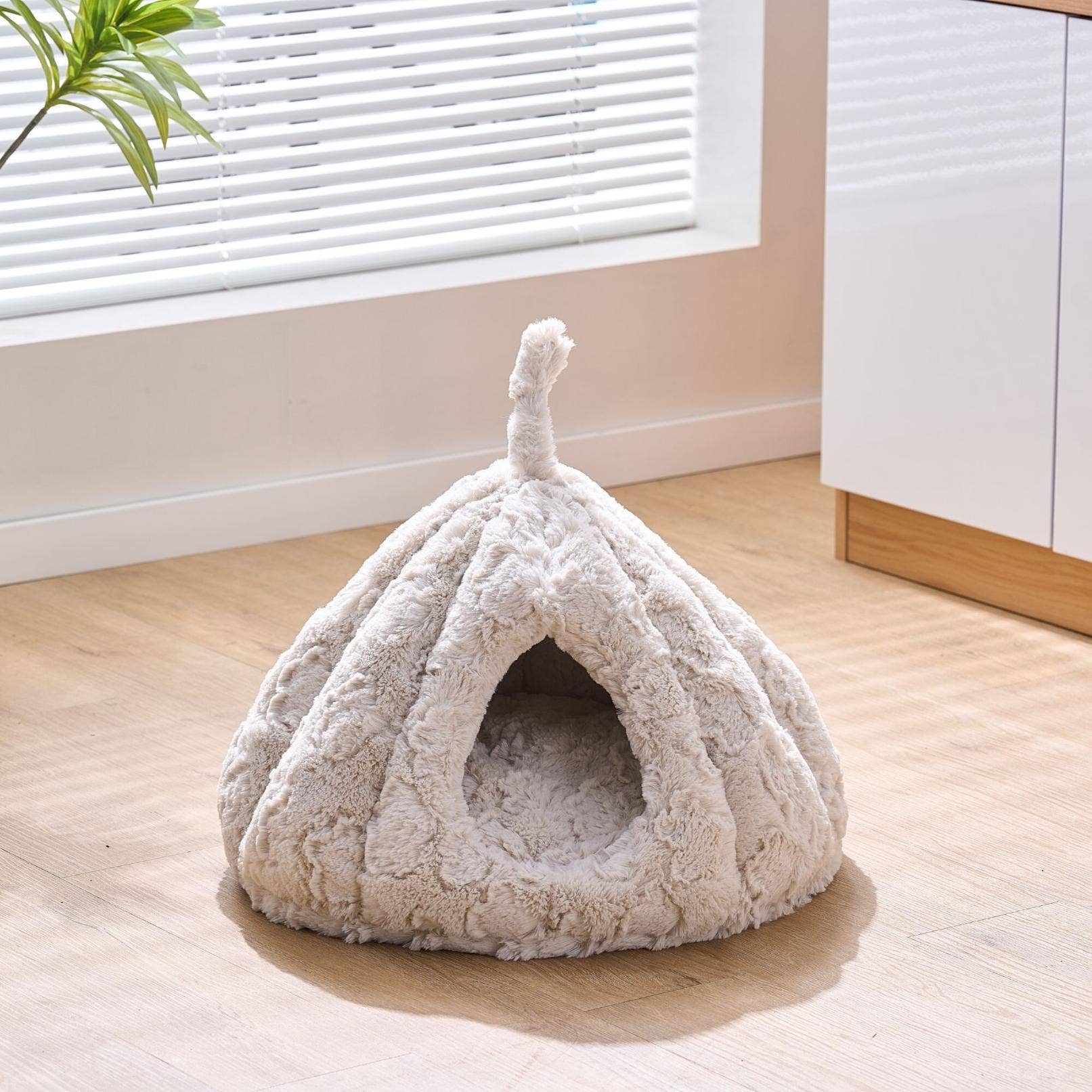 PetPals Anxiety Calming Cat Bed - Rose Hut - Image 3