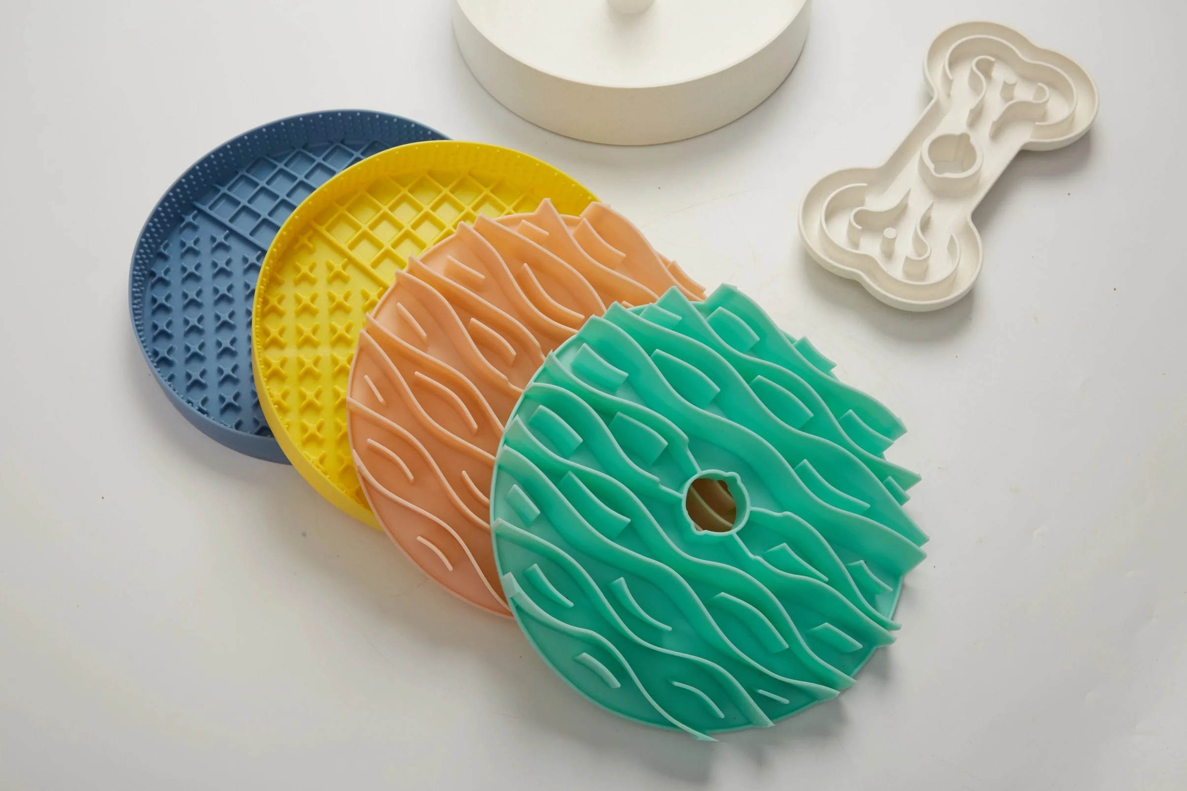 Puzzlefeeder Dog Slow Feeder by PetFuture, Perfect For Dry, Wet, Raw Food - Image 7