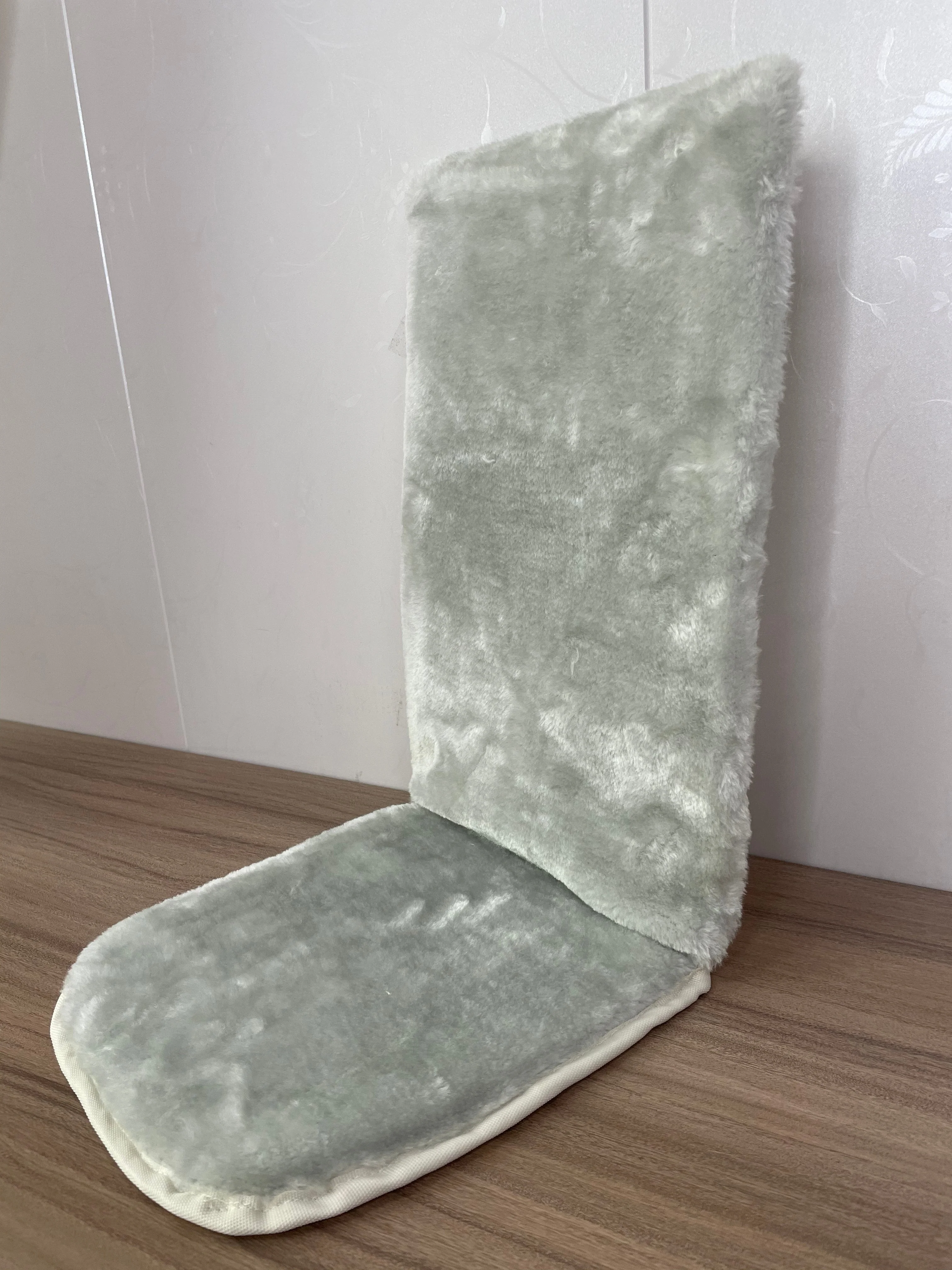Vancouver Series Replacement Faux Fleece Pad - Image 3